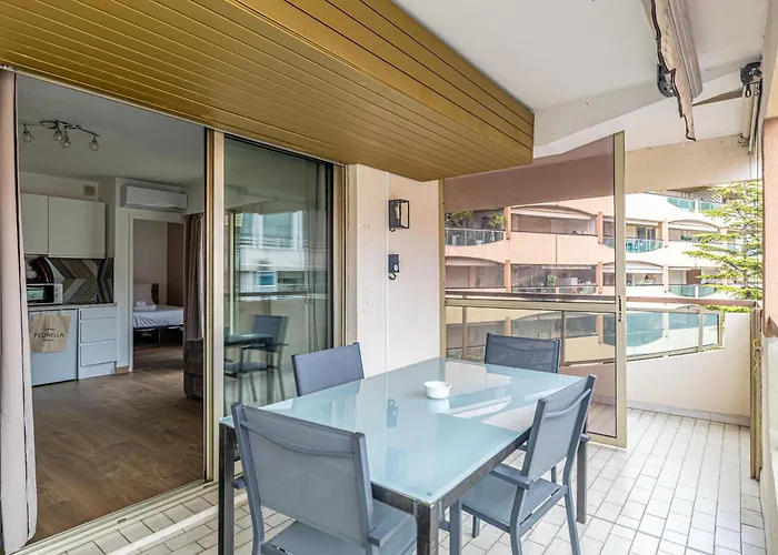 Le Chataignier Avec Terrasse Au Calme Et * 칸느